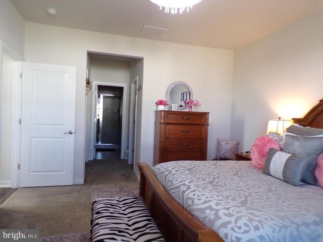 51 BRIDGE BLVD, Mount Holly, NJ 08060