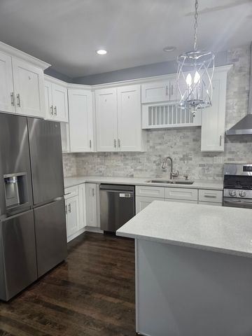 2231 S Austin Boulevard 1, Cicero, IL 60804
