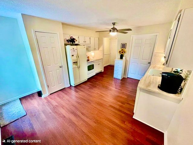 208 Greenwood Dr, Paris, TN 38242