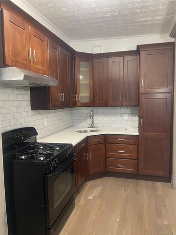 1720 Menahan Street, Ridgewood, NY 11385