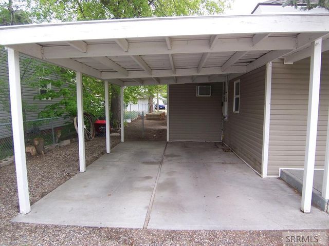 188 Rodgers Ave, Blackfoot, ID 83221