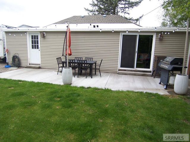 188 Rodgers Ave, Blackfoot, ID 83221
