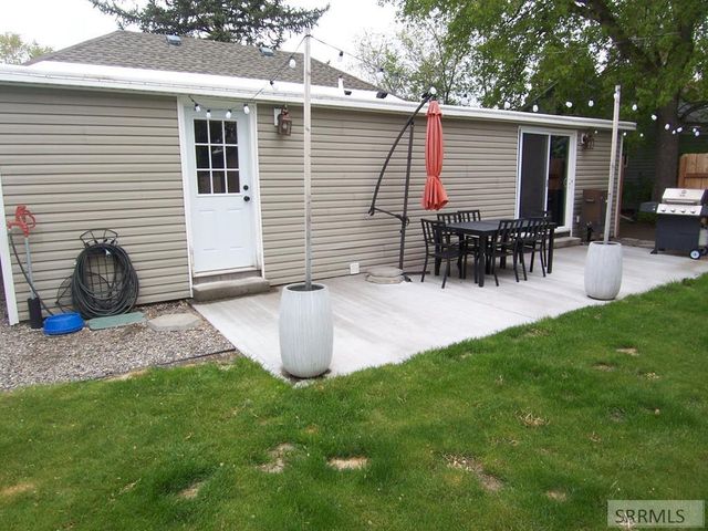 188 Rodgers Ave, Blackfoot, ID 83221