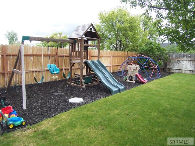 188 Rodgers Ave, Blackfoot, ID 83221
