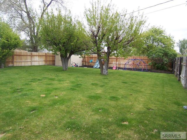 188 Rodgers Ave, Blackfoot, ID 83221