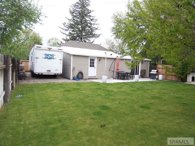 188 Rodgers Ave, Blackfoot, ID 83221