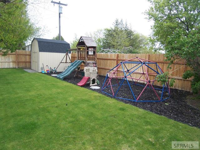 188 Rodgers Ave, Blackfoot, ID 83221