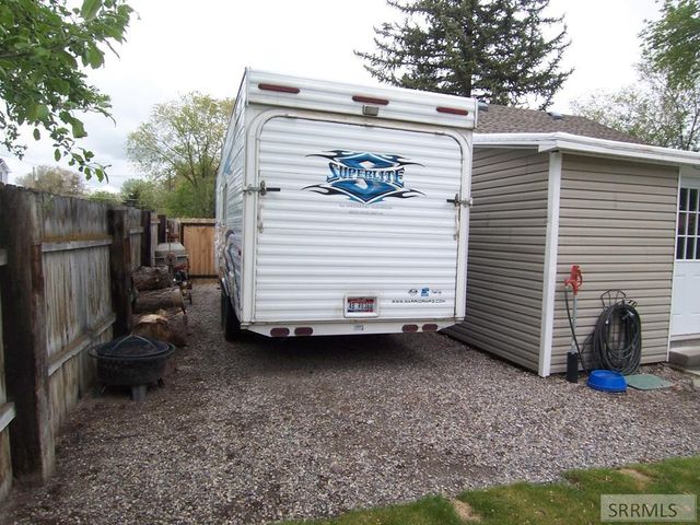 188 Rodgers Ave, Blackfoot, ID 83221