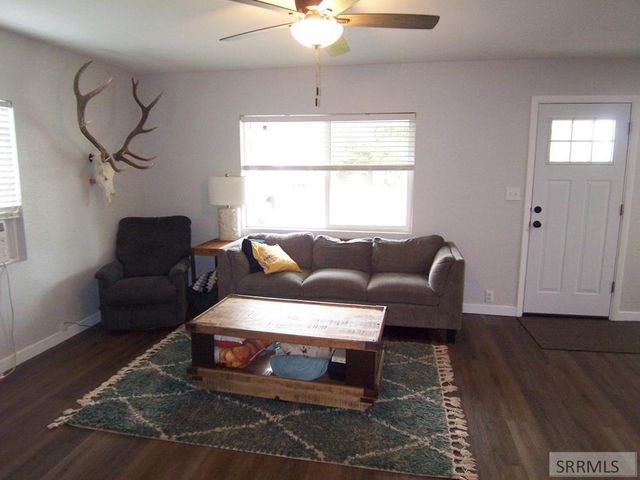 188 Rodgers Ave, Blackfoot, ID 83221