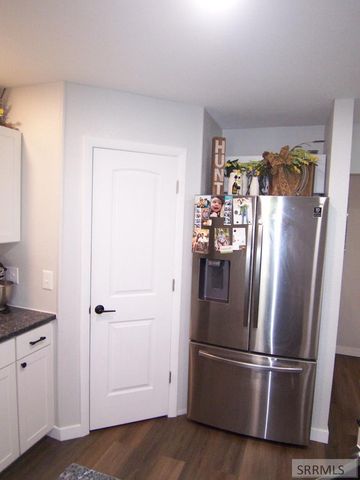 188 Rodgers Ave, Blackfoot, ID 83221