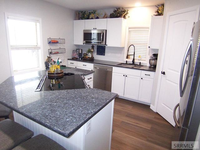 188 Rodgers Ave, Blackfoot, ID 83221