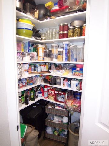 188 Rodgers Ave, Blackfoot, ID 83221