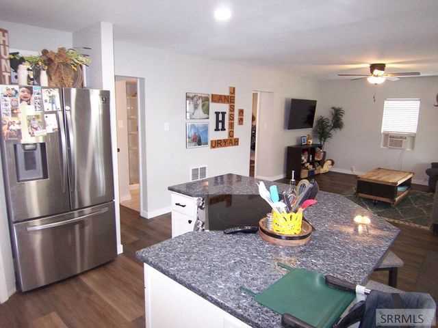 188 Rodgers Ave, Blackfoot, ID 83221