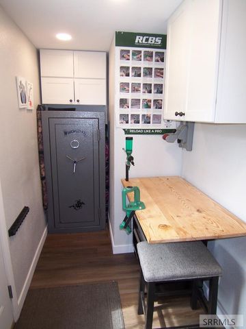 188 Rodgers Ave, Blackfoot, ID 83221