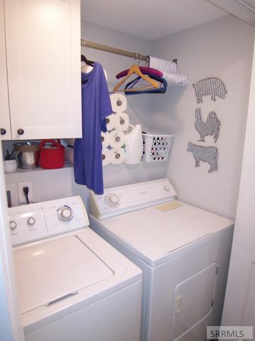 188 Rodgers Ave, Blackfoot, ID 83221