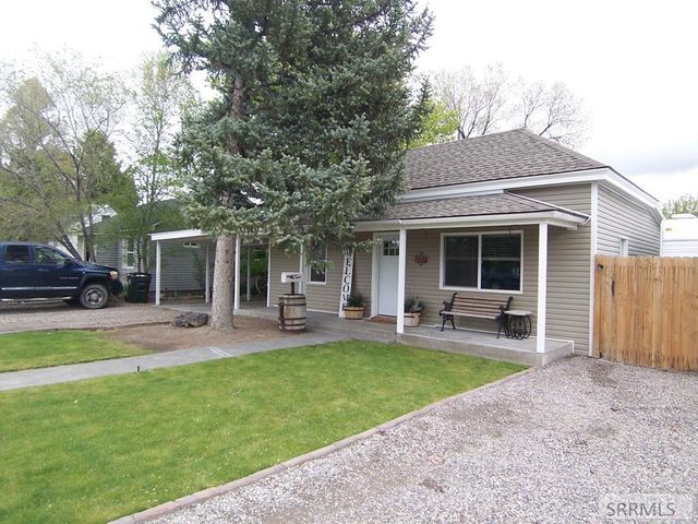 188 Rodgers Ave, Blackfoot, ID 83221