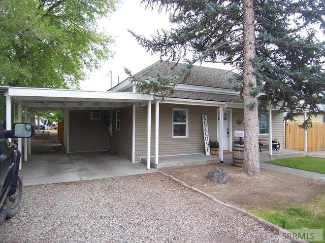 188 Rodgers Ave, Blackfoot, ID 83221