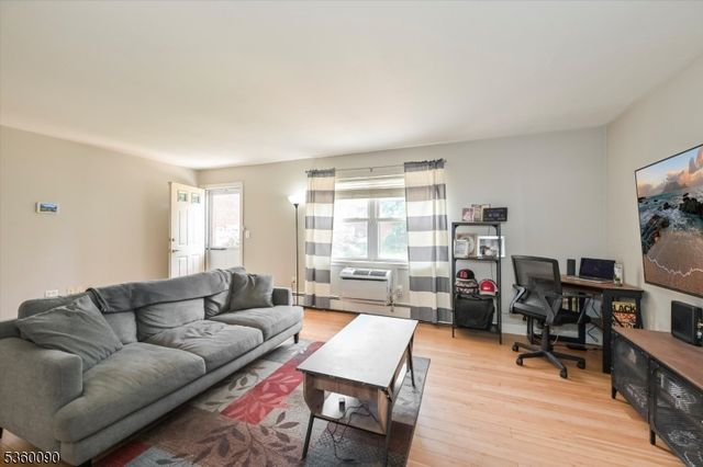 54 Knox Ter 1A, Wayne Twp., NJ 07470