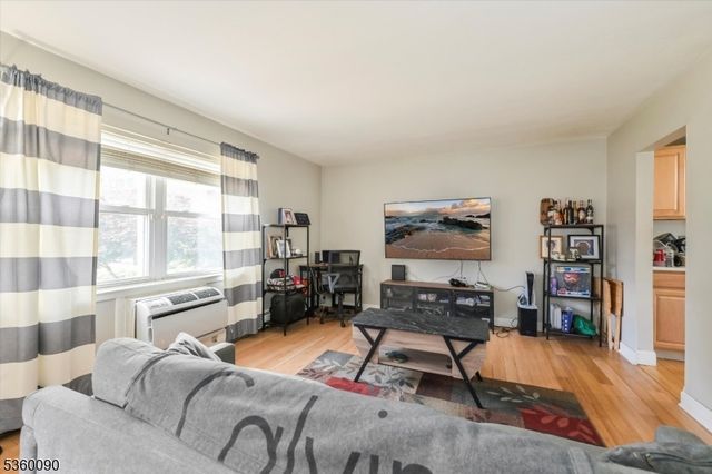 54 Knox Ter 1A, Wayne Twp., NJ 07470