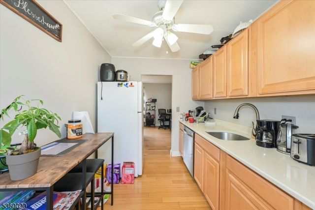 54 Knox Ter 1A, Wayne Twp., NJ 07470