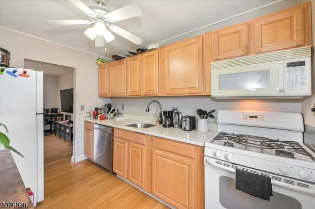 54 Knox Ter 1A, Wayne Twp., NJ 07470