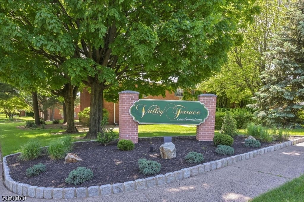 54 Knox Ter 1A, Wayne Twp., NJ 07470