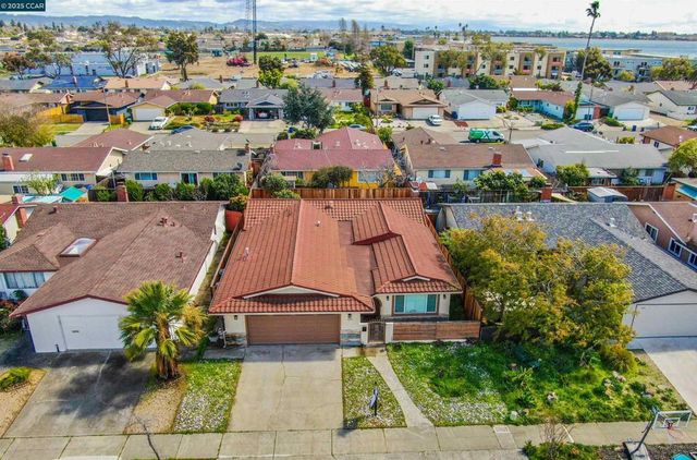 404 Coral Reef Rd, Alameda, CA 94501
