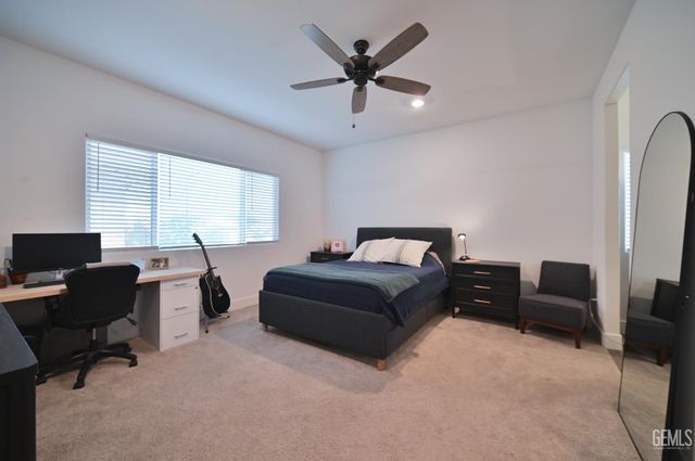 3420 Rustic Woods Lane, Shafter, CA 93263