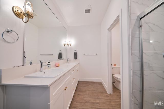 3420 Rustic Woods Lane, Shafter, CA 93263