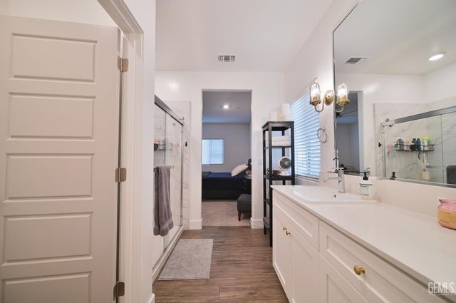 3420 Rustic Woods Lane, Shafter, CA 93263