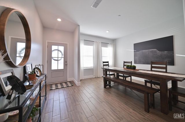 3420 Rustic Woods Lane, Shafter, CA 93263