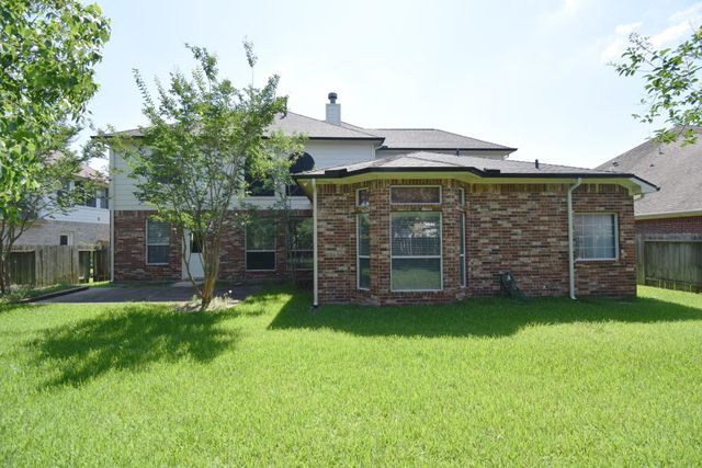 2604 Sunrise Harbor Lane, Pearland, TX 77584