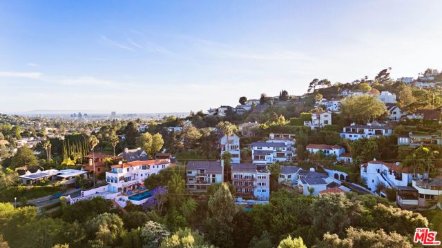 3700 Lowry Road, Los Angeles, CA 90027