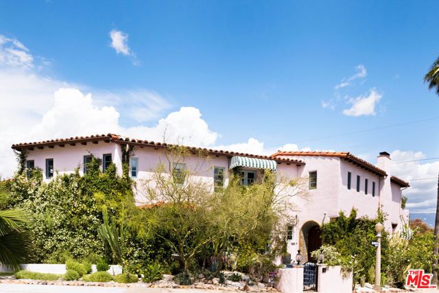 3700 Lowry Road, Los Angeles, CA 90027
