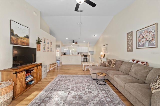 5436 ADMIRAL WAY 2, Oxford, FL 34484