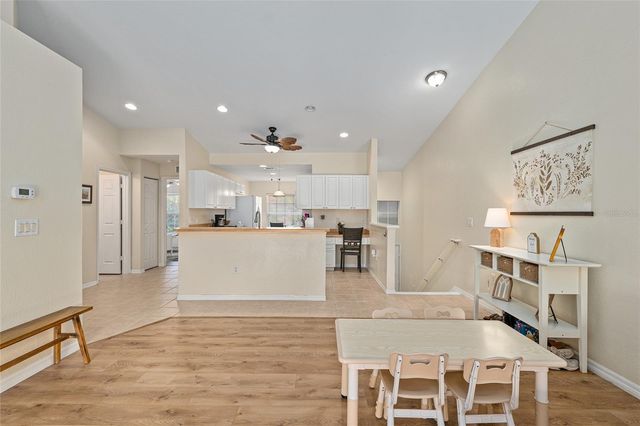 5436 ADMIRAL WAY 2, Oxford, FL 34484