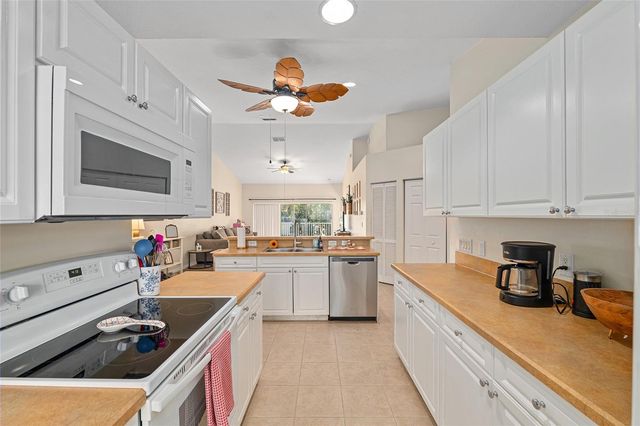 5436 ADMIRAL WAY 2, Oxford, FL 34484