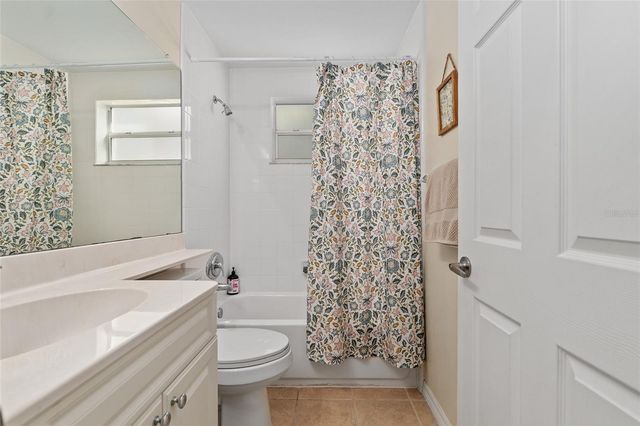 5436 ADMIRAL WAY 2, Oxford, FL 34484