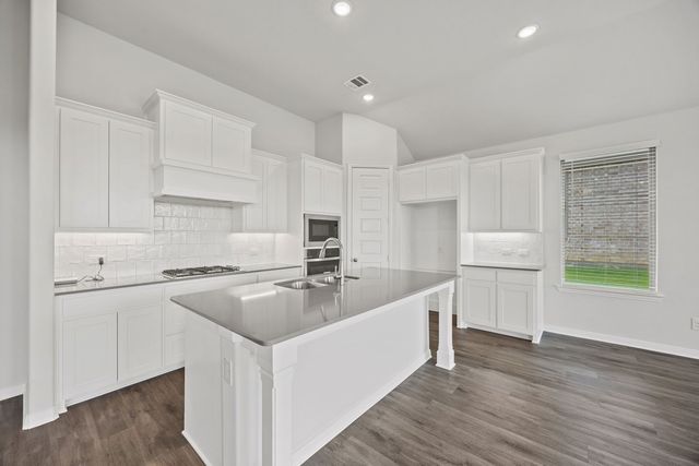 1502 Red Clover Avenue, Van Alstyne, TX 75495