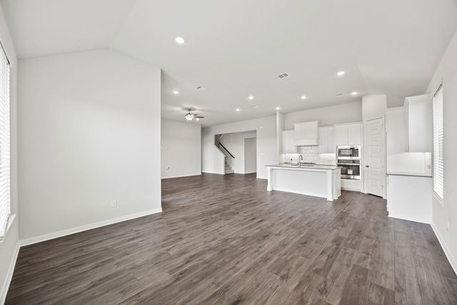 1502 Red Clover Avenue, Van Alstyne, TX 75495