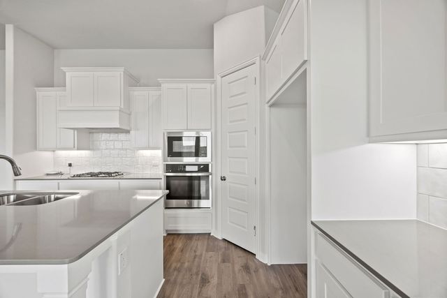 1502 Red Clover Avenue, Van Alstyne, TX 75495