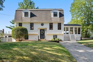 46 Riverbank Terr, Billerica, MA 01821
