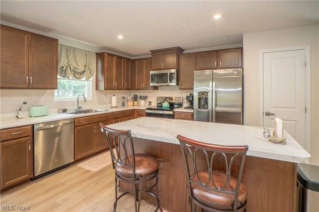 2655 Elkford Circle NE, Canton, OH 44721