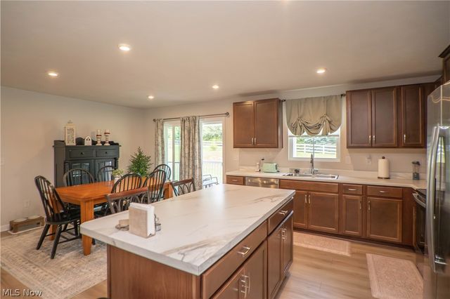 2655 Elkford Circle NE, Canton, OH 44721