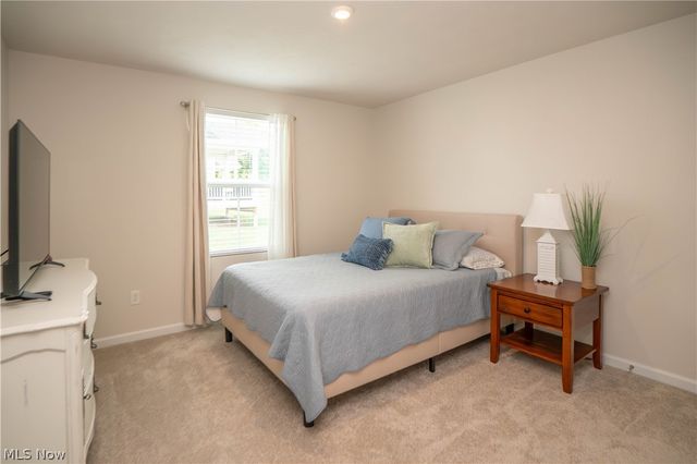 2655 Elkford Circle NE, Canton, OH 44721
