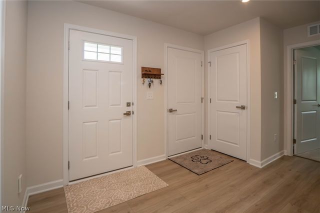 2655 Elkford Circle NE, Canton, OH 44721