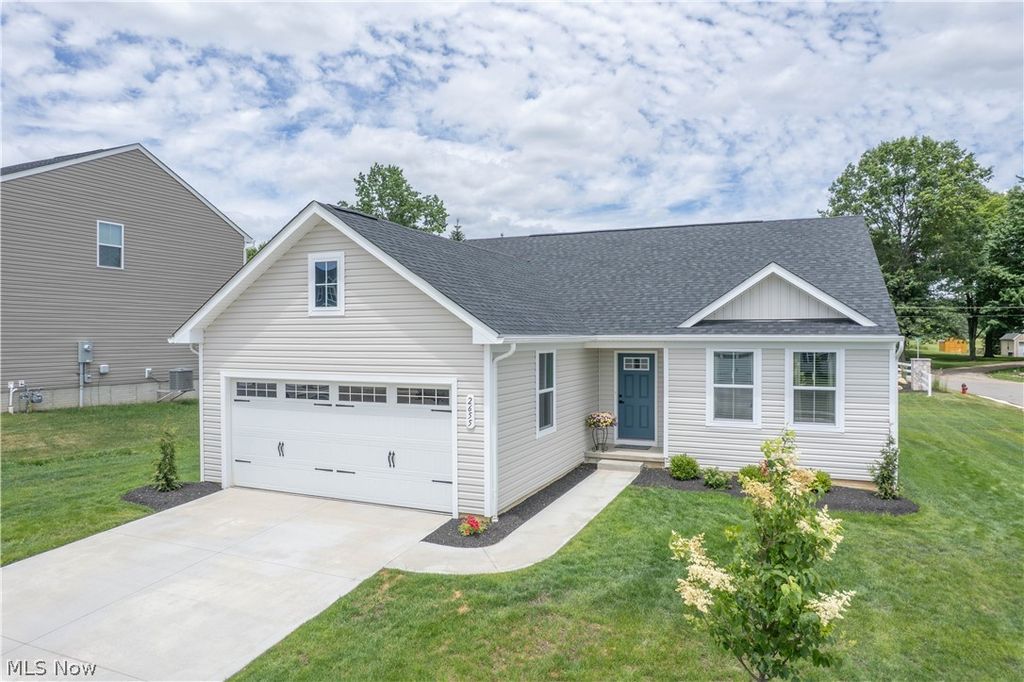 2655 Elkford Circle NE, Canton, OH 44721