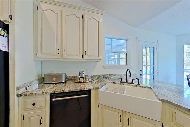2114 Mill Creek Road, Patterson, GA 31557