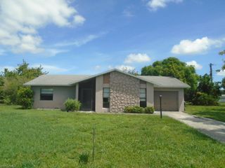 1539 Medford PL, Lehigh Acres, FL 33936