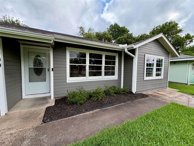 3009 Robinson Boulevard, Texas City, TX 77590